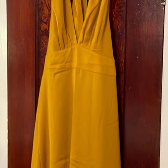 Banana Republic maxi dress, yellow, NWT Sz 4 wedding guest or bridesmaid - Picture 5 of 12